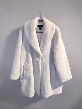 Donna Karan Plush Faux Fur Teddy Jacket - White